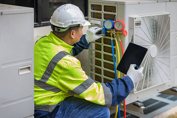 Professional Hvac technician working in Farmingdale, NJ